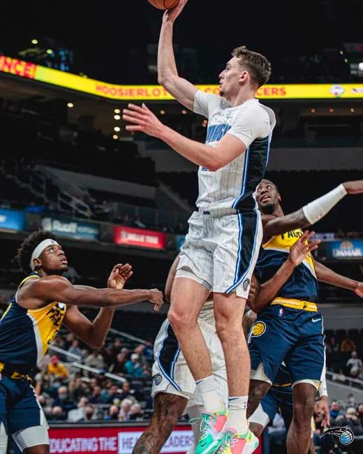 让刘国伦在 让刘国伦在