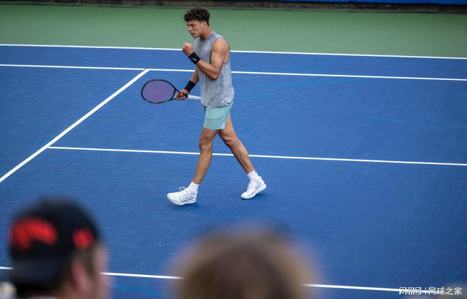 锋的表现堪 锋的表现堪